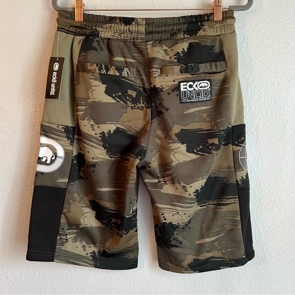 Ecko Unlimited Camouflage Shorts - Picture 2 of 7